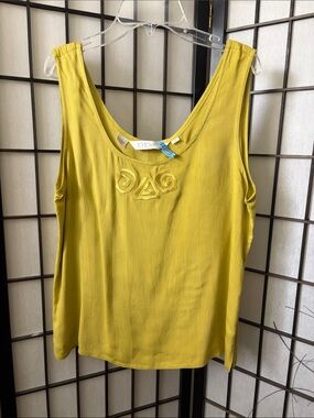 10Tanks Women's Mustard Scoop Neck Embroidered Tank